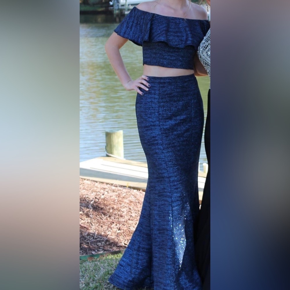 Jovani navy 2-piece Prom dress